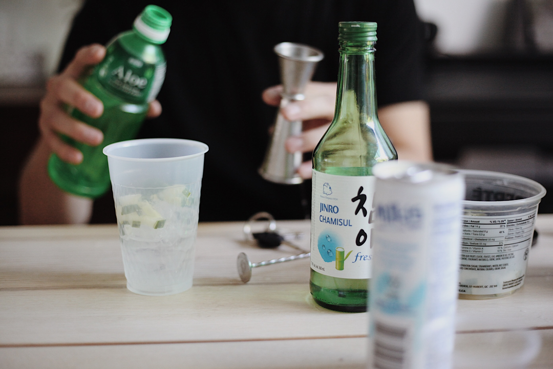 5 Best & Simple Ways to Drink Soju
